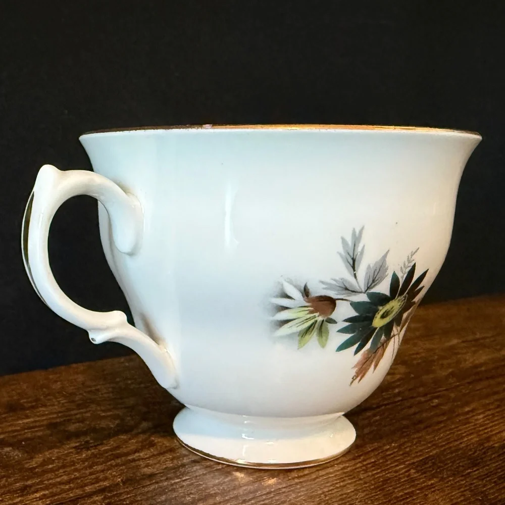 Queen Anne Bone China Tea Cup Floral - Picture 3 of 11